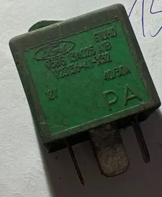 Ford Mondeo MK II Other relay 93BG13A025A1B V23136A1X32