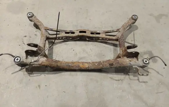 Volkswagen PASSAT B6 Rear subframe 