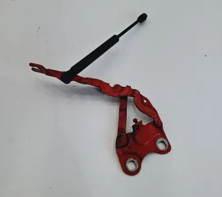 Engine bonnet/hood hinges