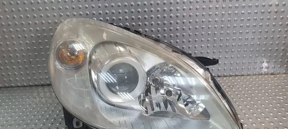 Mercedes-Benz B W245 Headlight/headlamp A1698201861