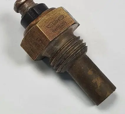 Mercedes-Benz S W126 Coolant temperature sensor 0055421017
