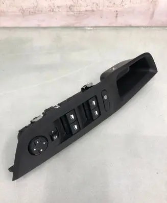 Opel Mokka B Front door interior handle trim 9835153780 96788264zd