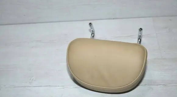 Mercedes-Benz CLS C219 Rear seat headrest 