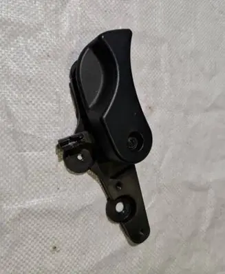 BMW 1 E81 E87 Engine bonnet (hood) release handle 7058117 9150273