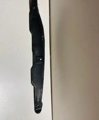 Maserati Ghibli Fender end trim 670001706