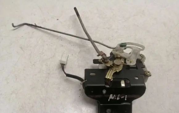 Mazda 3 I Tailgate/trunk/boot lock/catch/latch B6701 0049600000