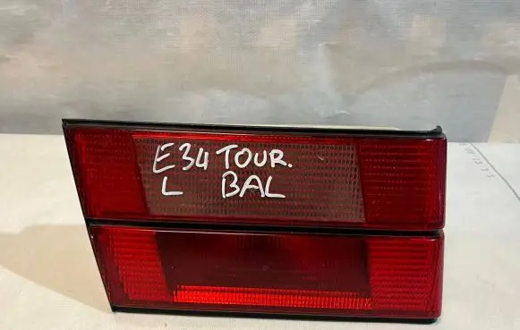 BMW 5 E34 Tailgate rear/tail lights 83515610 3374463201