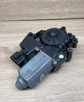 Audi A6 S6 C5 4B Rear door window regulator motor 4B0959801B 101144114
