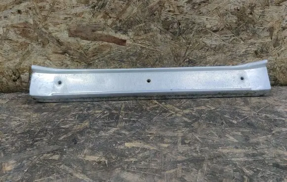 Buick LeSabre Rear sill trim cover