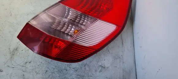 Renault Scenic II - Grand scenic II Rear/tail lights 15911600 8200127702-F