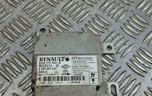 Renault Clio II Airbag control unit/module 8200375763