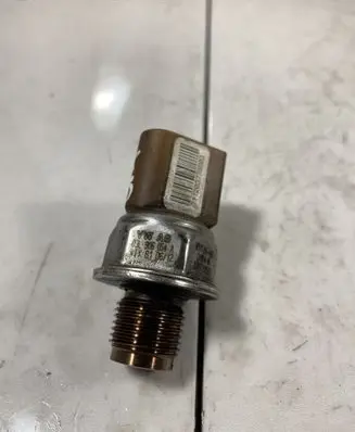 Fuel pressure sensor