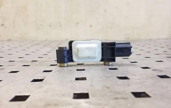 Seat Exeo (3R) Airbag deployment crash/impact sensor 8E0959643B