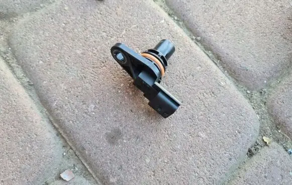 Camshaft position sensor