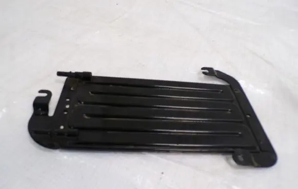Opel Vivaro Fuel cooler (radiator) 175104049R