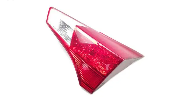 Toyota RAV 4 (XA40) Tailgate rear/tail lights