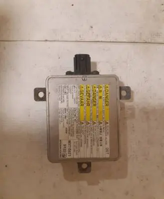 Mazda 3 I Headlight ballast module Xenon W3T15671 5Y22
