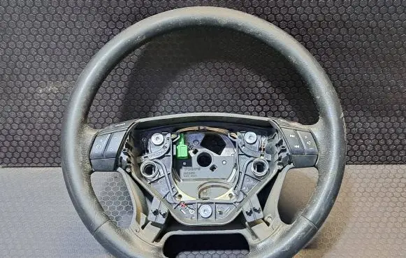 Volvo XC90 Steering wheel 8666891