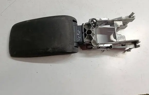 Audi Q2 - Armrest 81A864283B 120615281