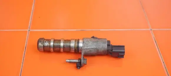 Nissan Juke I F15 Camshaft speed sensor 20MB54
