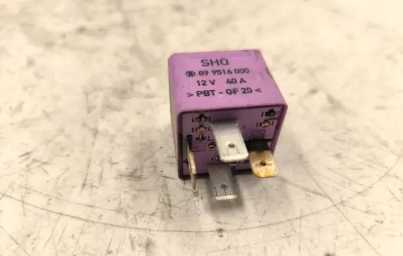 Audi A4 S4 B5 8D Other relay 899516000