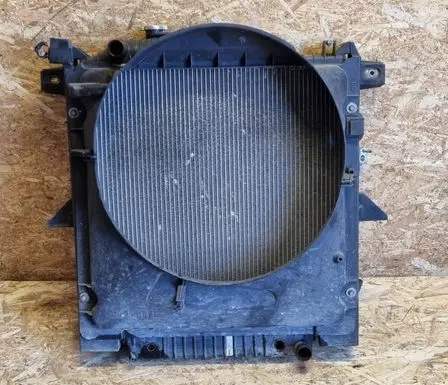 Ford Explorer Radiator set 07282016 2816 6L248A247BD
