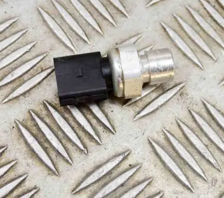 Volkswagen ID.3 Air conditioning (A/C) pressure sensor 82CP6801 5Q0959126A