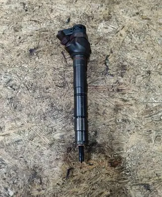 Fuel injector