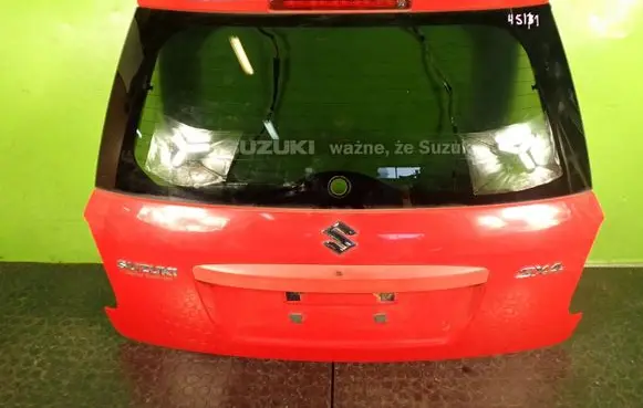 Suzuki SX4 Tailgate/trunk/boot lid Z9T