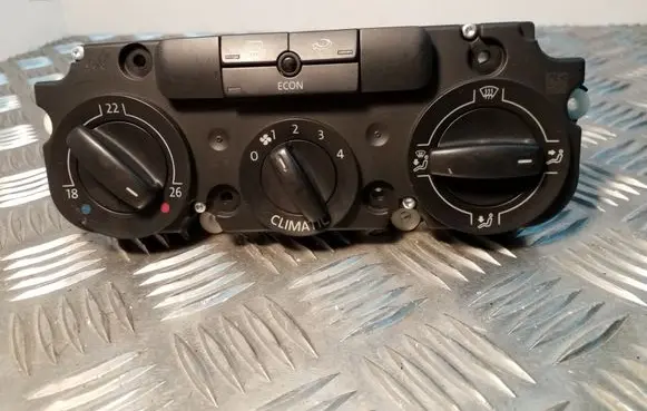 Volkswagen PASSAT B6 Climate control unit 1K0820047FH