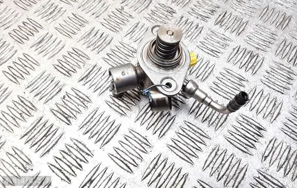 Ford Focus Fuel injection high pressure pump cm5g9d376ga