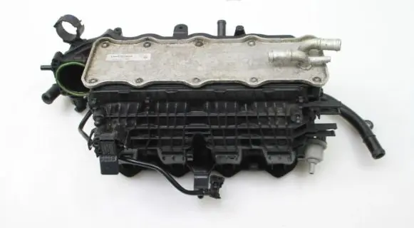 Volkswagen Golf VII Intake manifold 04E129711J