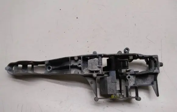 Peugeot 207 Front door exterior handle/bracket ZP5FABI