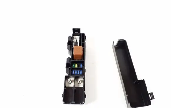 Infiniti QX70 S51 Fuse module 243811BU0A