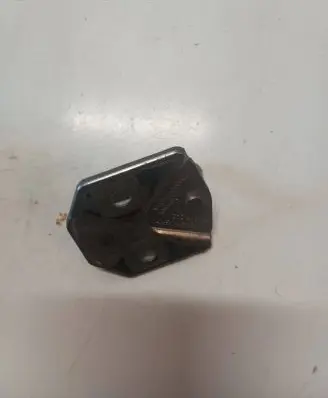 Volvo V70 Front door lock loop/hook striker 31391832