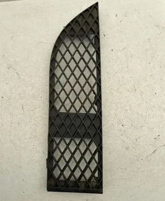 BMW 7 E65 E66 Front bumper lower grill 7135564 72758411