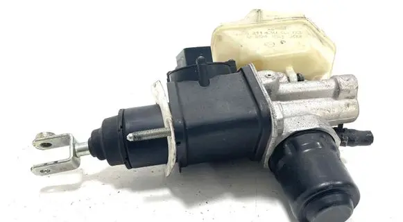 Mercedes-Benz E W211 Master brake cylinder A0004300312 0204024105 Q210366