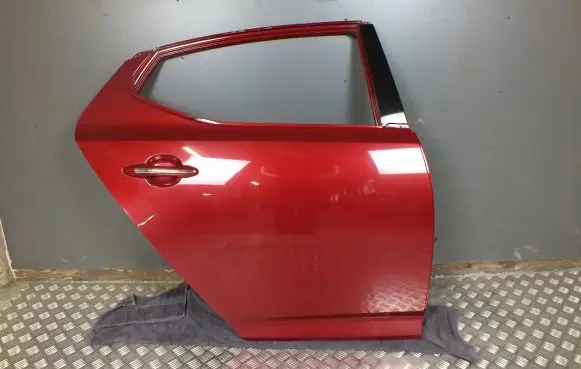 KIA Optima Rear door