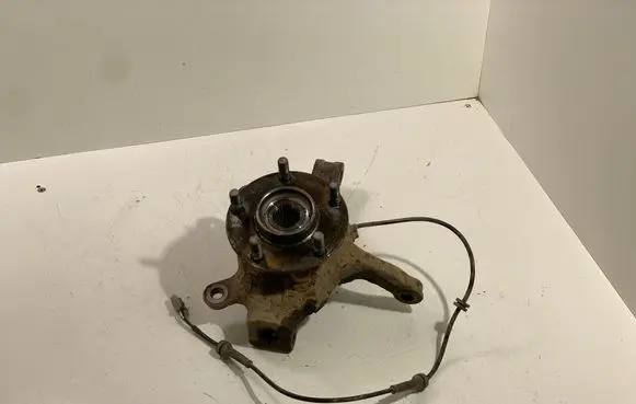 Rear wheel hub