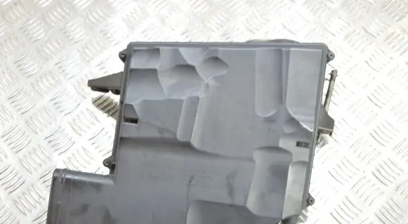 Air filter box