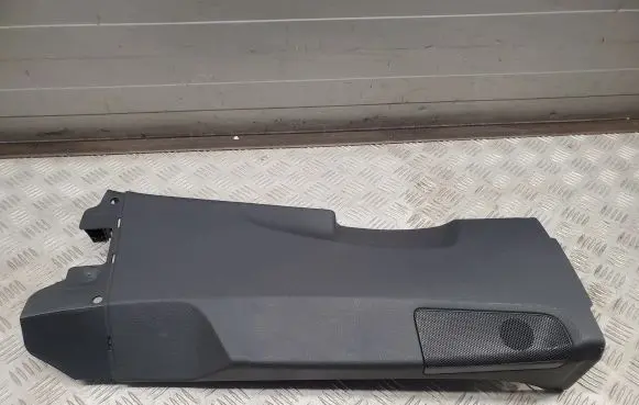 Audi Q8 (B) pillar trim (bottom) 4M8867240 4K0035399A