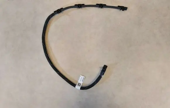 BMW X4 G02 Fuel line pipe 13538587546 8587546