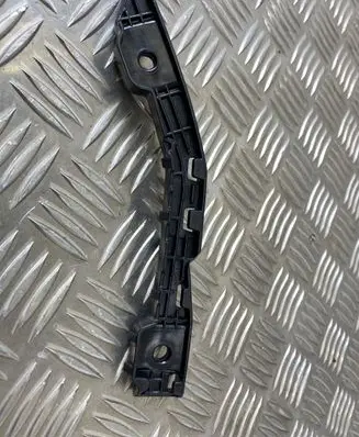 Mercedes-Benz GLE W167 Front bumper mounting bracket A1678852900