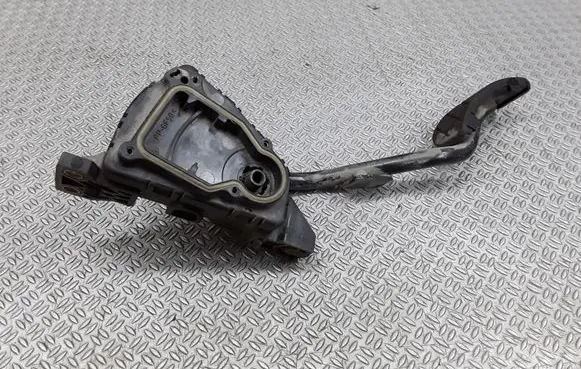 Audi A2 Accelerator throttle pedal 1J2721510F