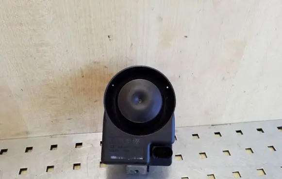 Audi A6 S6 C6 4F Alarm system siren 1K0951605C