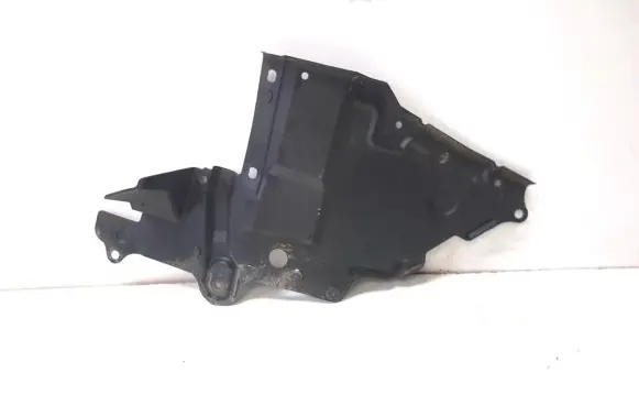Nissan Primera Engine splash shield/under tray