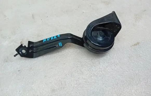 Opel Mokka B Horn signal 9827213580