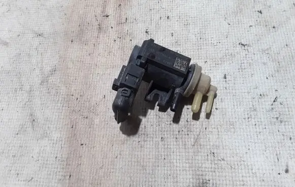 Volkswagen Caddy Turbo solenoid valve 1K0906627B