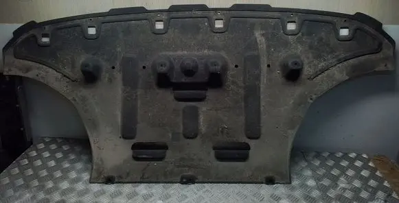 KIA EV6 Engine splash shield/under tray 