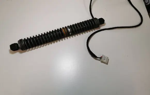 BMW 7 F01 F02 F03 F04 Tailgate strut 1047169 712009801
